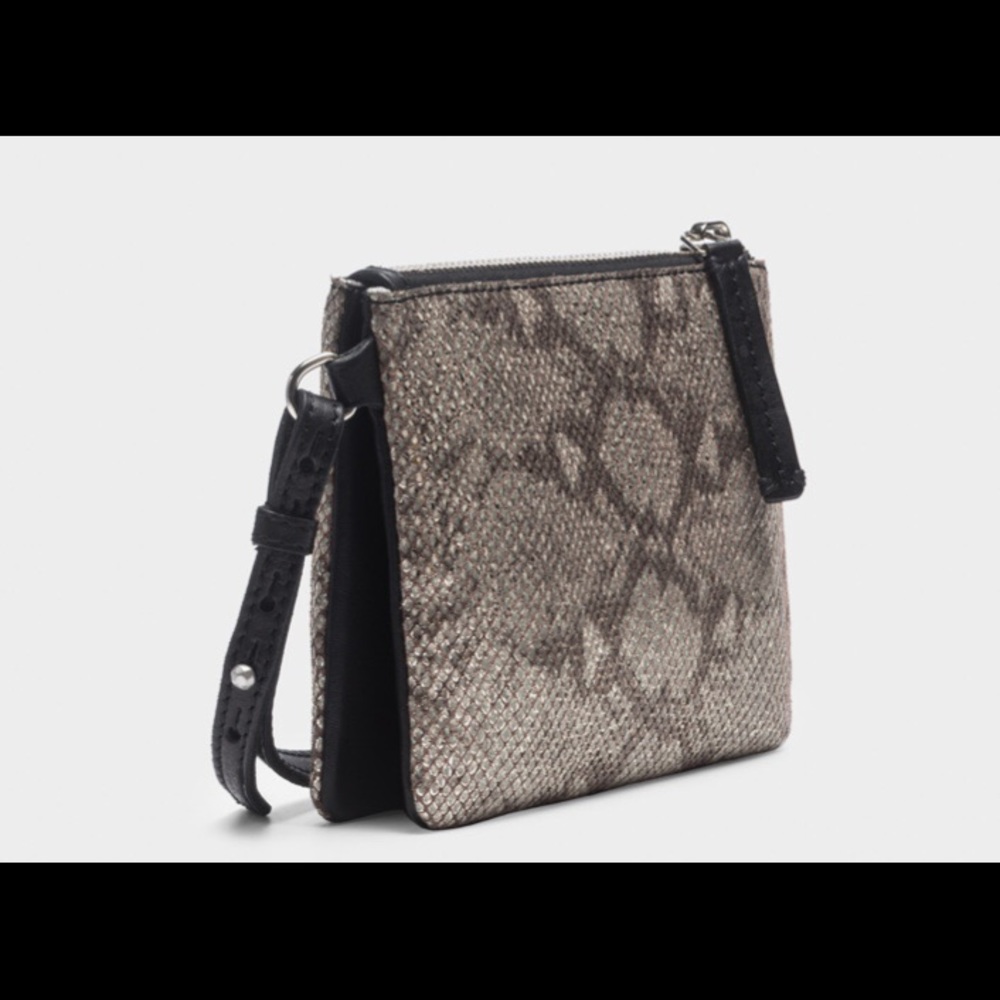 49 Square Miles Manuella small leather crossbody. - Picture 3 of 9